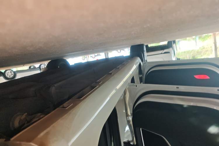 Used Geely Auto Emgrand GL 2019 1.4T CVT Elite Smart Edition Left Side Sill