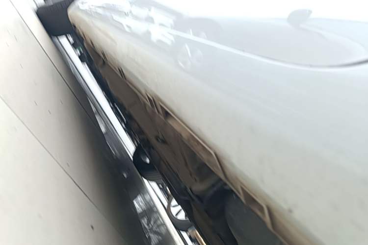Used Geely Auto Emgrand GL 2019 1.4T CVT Elite Smart Edition Left Side Sill