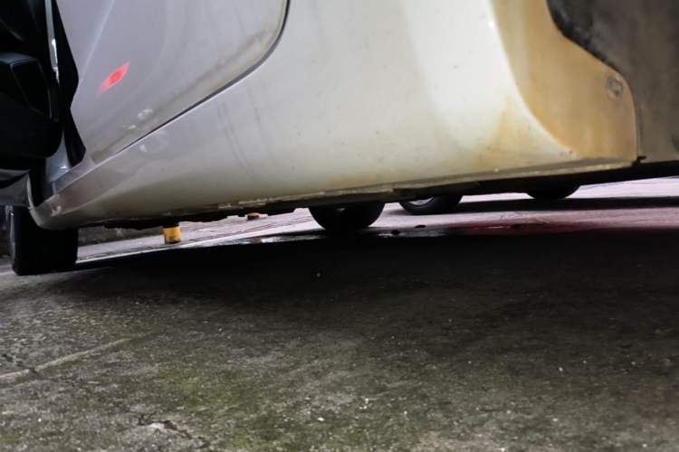 Used Geely Auto Emgrand GL 2019 1.4T CVT Elite Smart Edition Left Side Sill