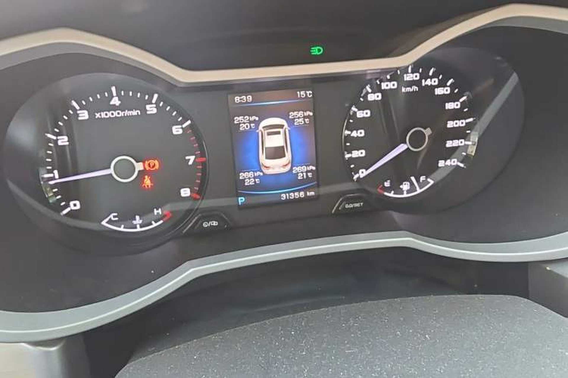 Used Geely Auto Emgrand GL 2019 1.4T CVT Elite Smart Edition Odometer Close Up