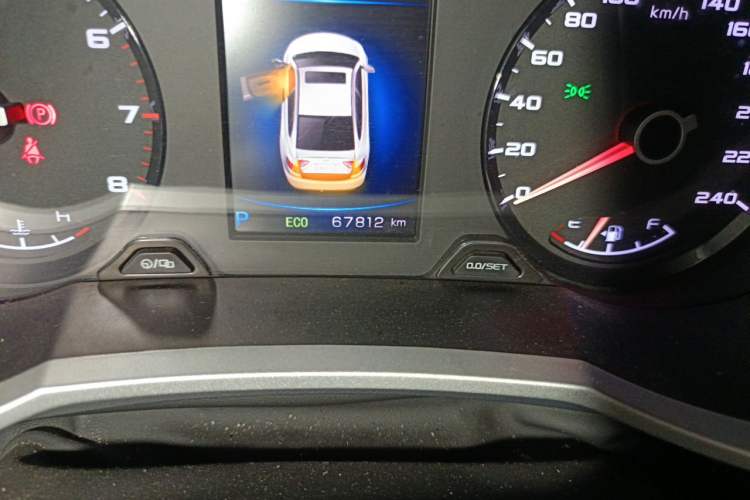 Used Geely Auto Emgrand GL 2019 1.4T CVT Prestige Smart Edition Odometer Close Up