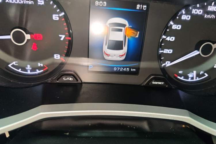 Used Geely Auto Emgrand GL 2019 1.4T CVT Elite Smart Edition Odometer Close Up