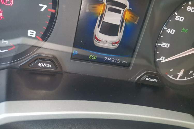 Used Geely Auto Emgrand GL 2019 1.5T DCT Elite Smart Edition Odometer Close Up