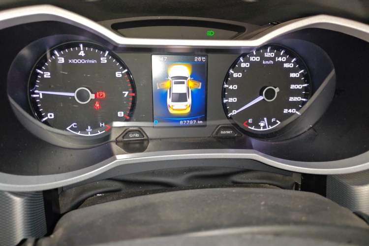 Used Geely Auto Emgrand GL 2019 1.4T CVT Elite Smart Edition Odometer Close Up
