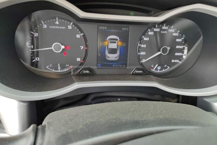 Used Geely Auto Emgrand GL 2019 1.4T Manual Elite Smart Edition Odometer Close Up