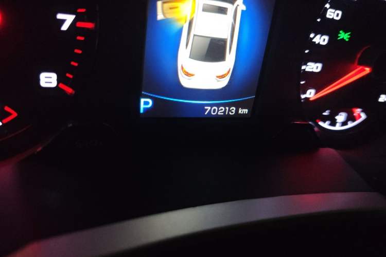Used Geely Auto Emgrand GL 2019 1.4T CVT Elite Smart Edition Odometer Close Up