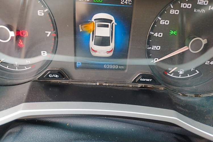 Used Geely Auto Emgrand GL 2019 1.8L DCT Elite Smart Edition Odometer Close Up