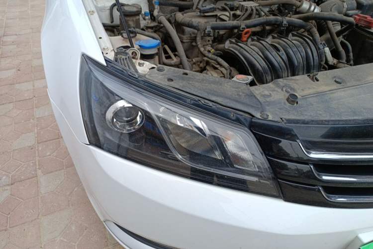 Used Geely Auto Emgrand GL 2019 1.8L Manual Entry-Level Smart Enjoyment Version Right Front Headlight