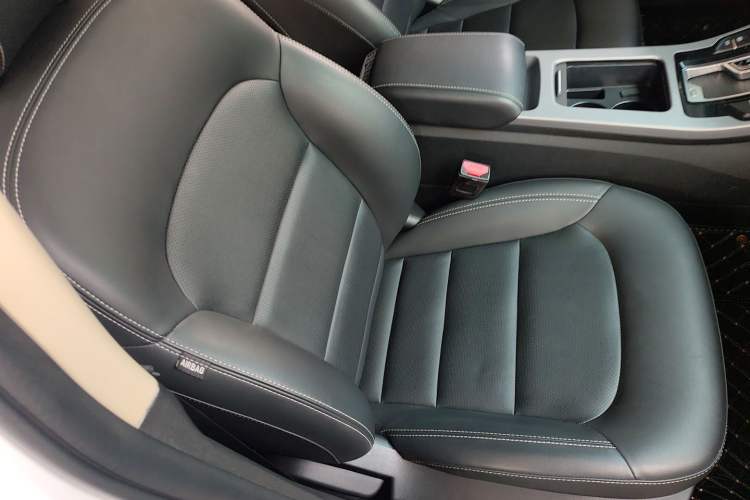 Used Geely Auto Emgrand GL 2019 1.4T CVT Elite Smart Edition Right Front Seat