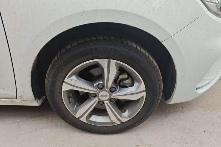 Used Geely Auto Emgrand GL 2019 1.4T Manual Elite Smart Edition Right Front Wheel Hub