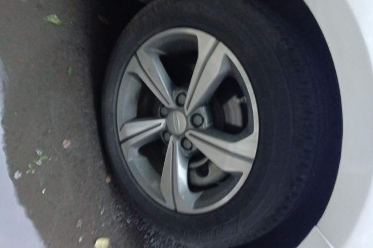 Used Geely Auto Emgrand GL 2019 1.8L Manual Elite Smart Edition Right Front Wheel Hub