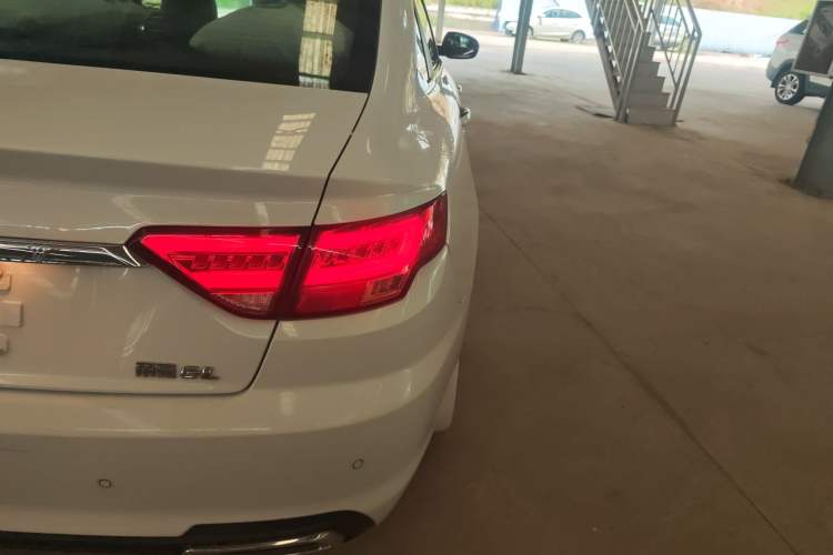 Used Geely Auto Emgrand GL 2019 1.4T CVT Elite Smart Edition Right Rear Taillight