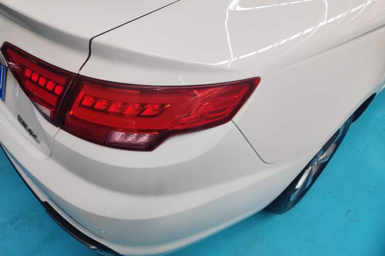 Used Geely Auto Emgrand GL 2019 1.4T CVT Elite Smart Edition Right Rear Taillight