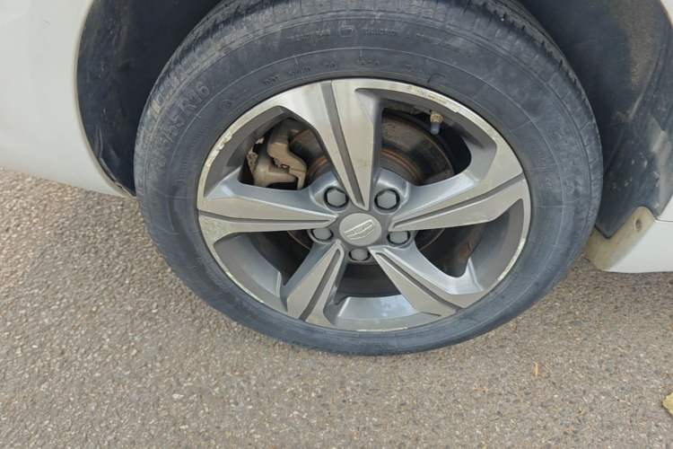 Used Geely Auto Emgrand GL 2019 1.4T CVT Elite Smart Edition Right Rear Wheel Hub