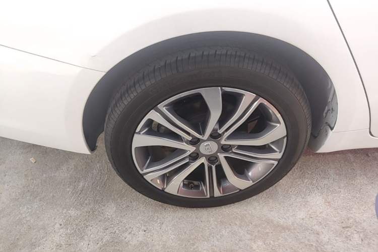 Used Geely Auto Emgrand GL 2019 1.4T CVT Prestige Smart Edition Right Rear Wheel Hub