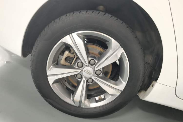 Used Geely Auto Emgrand GL 2019 1.4T CVT Elite Smart Edition Right Rear Wheel Hub