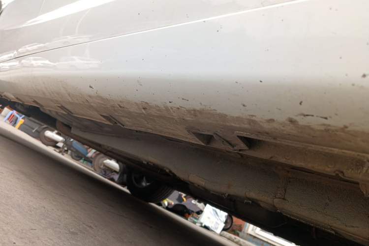Used Geely Auto Emgrand GL 2019 1.5T DCT Elite Smart Edition Right Side Sill