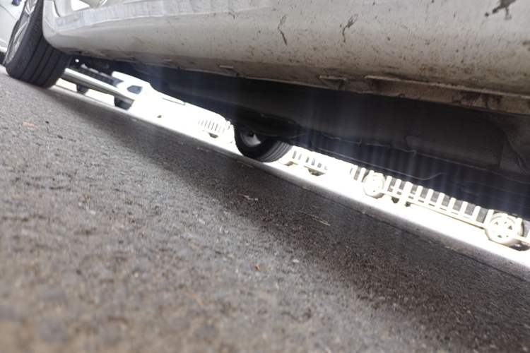 Used Geely Auto Emgrand GL 2019 1.4T CVT Elite Smart Edition Right Side Sill