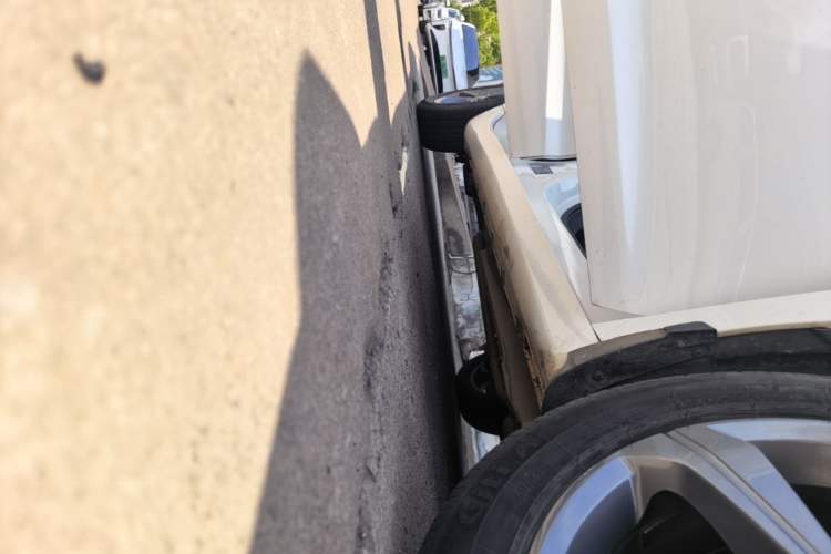 Used Geely Auto Emgrand GL 2019 1.4T CVT Elite Smart Edition Right Side Sill