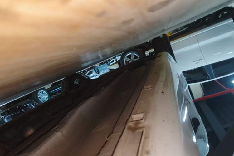 Used Geely Auto Emgrand GL 2019 1.4T CVT Elite Smart Edition Right Side Sill
