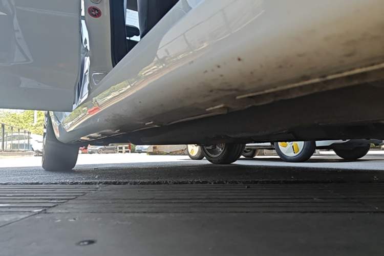 Used Geely Auto Emgrand GL 2019 1.4T CVT Prestige Smart Edition Right Side Sill