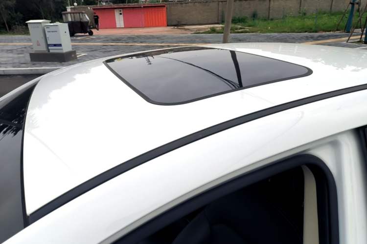 Used Geely Auto Emgrand GL 2019 1.4T CVT Elite Smart Edition Roof