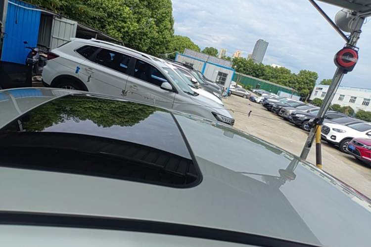 Used Geely Auto Emgrand GL 2019 1.4T CVT Elite Smart Edition Roof