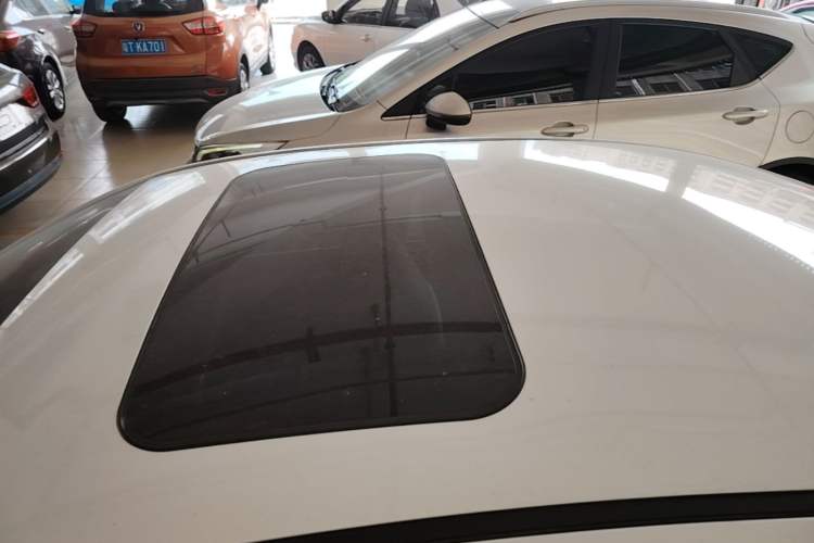 Used Geely Auto Emgrand GL 2019 1.5T DCT Elite Smart Edition Roof
