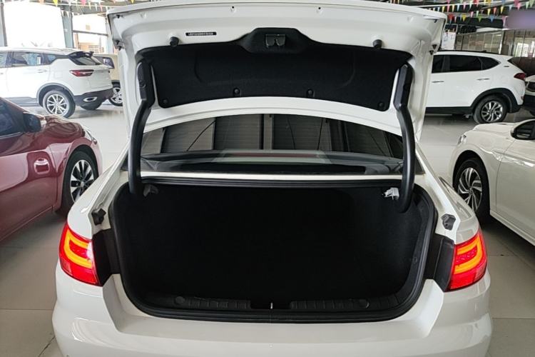 Used Geely Auto Emgrand GL 2019 1.4T CVT Elite Smart Edition Trunk