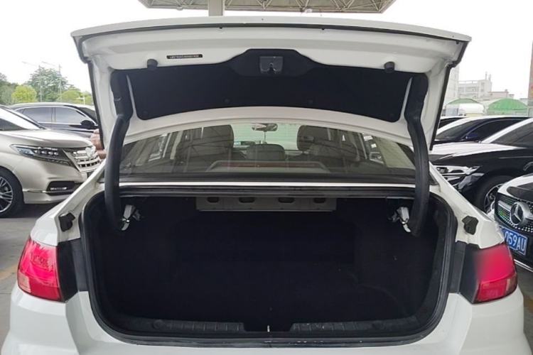 Used Geely Auto Emgrand GL 2019 1.4T CVT Elite Smart Edition Trunk