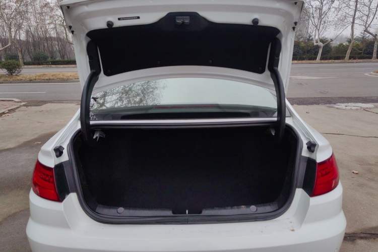 Used Geely Auto Emgrand GL 2019 1.8L DCT Elite Smart Edition Trunk