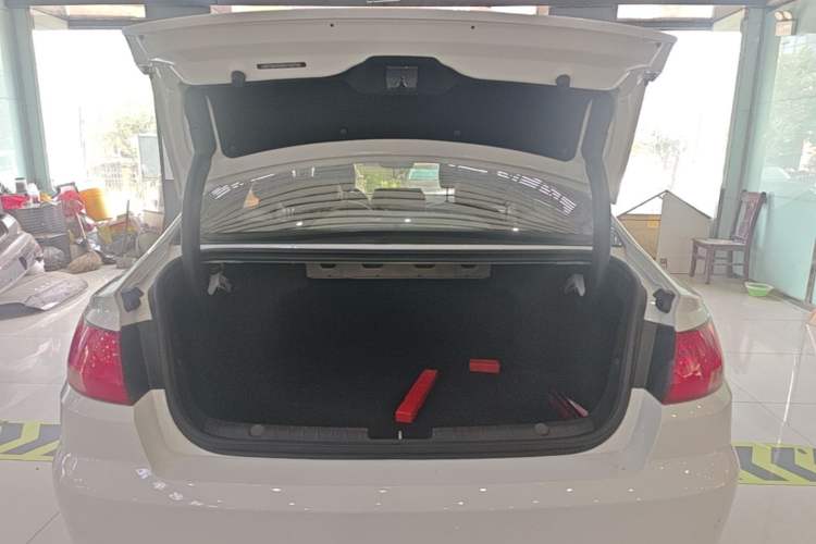 Used Geely Auto Emgrand GL 2019 1.4T CVT Elite Smart Edition Trunk