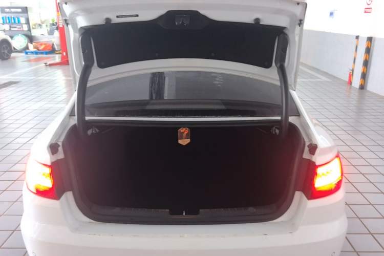 Used Geely Auto Emgrand GL 2019 1.4T CVT Elite Smart Edition Trunk