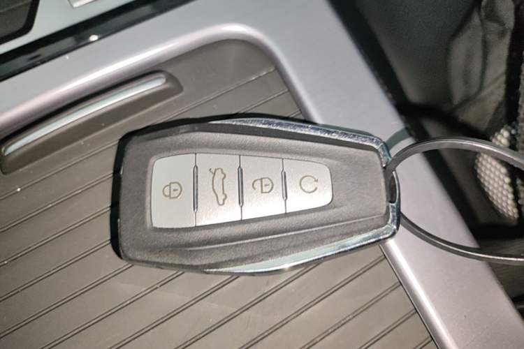 Used Geely Auto Emgrand GL 2019 1.4T CVT Elite Smart Edition Vehicle Key