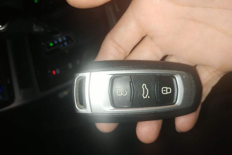 Used Geely Auto Emgrand GL 2019 1.4T CVT Elite Smart Edition Vehicle Key