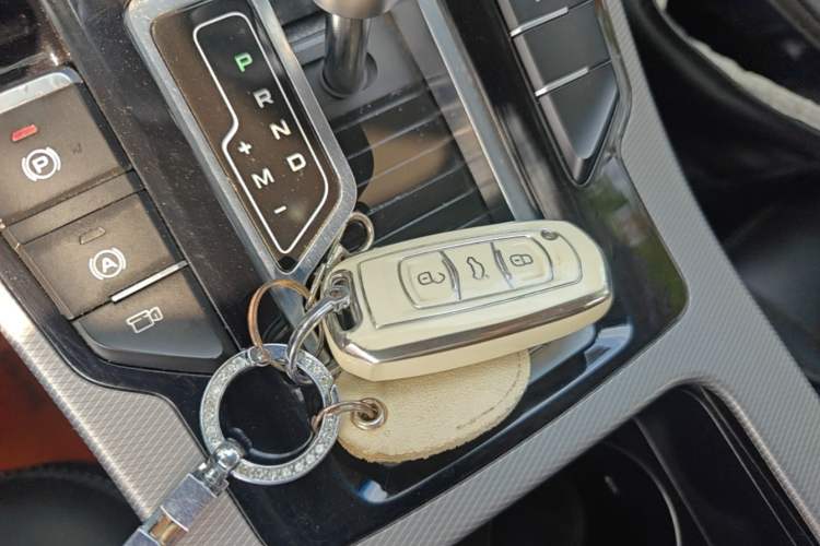 Used Geely Auto Emgrand GL 2019 1.4T CVT Elite Smart Edition Vehicle Key