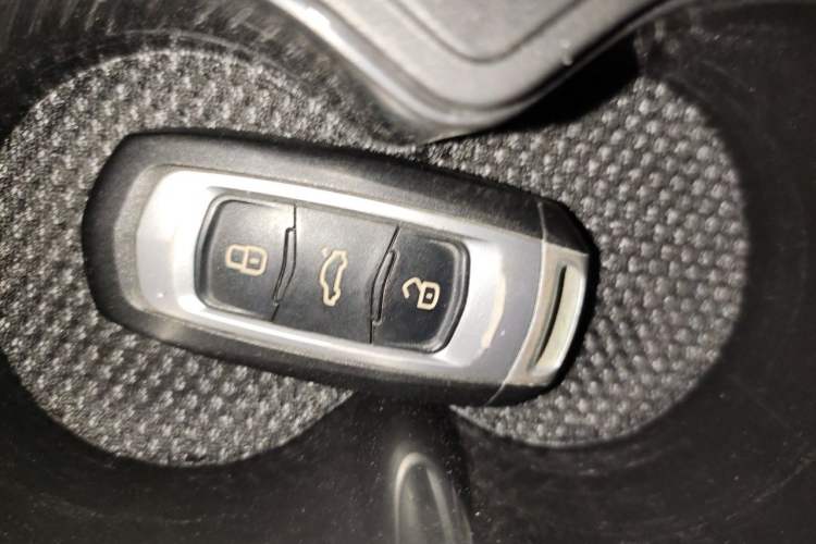 Used Geely Auto Emgrand GL 2019 1.4T CVT Prestige Smart Edition Vehicle Key
