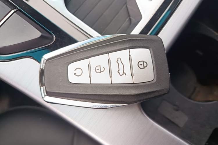 Used Geely Auto Emgrand GL 2019 1.4T CVT Elite Smart Edition Vehicle Key