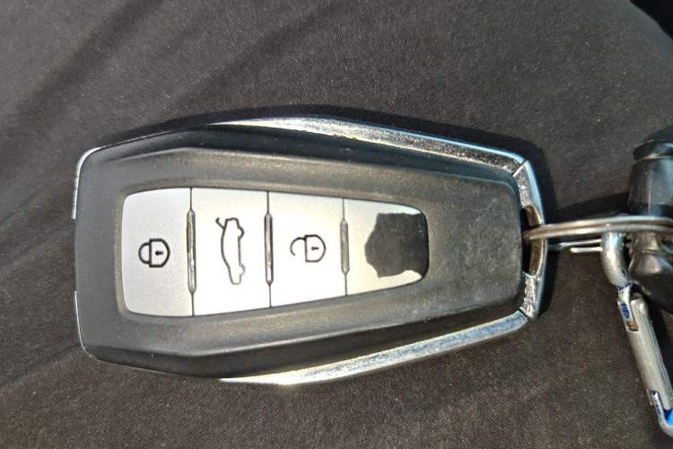Used Geely Auto Emgrand GL 2019 1.4T CVT Elite Smart Edition Vehicle Key
