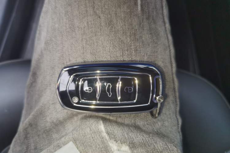 Used Geely Auto Emgrand GL 2019 1.4T CVT Elite Smart Edition Vehicle Key