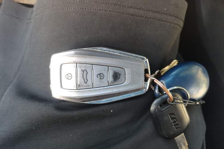 Used Geely Auto Emgrand GL 2019 1.5T DCT Elite Smart Edition Vehicle Key