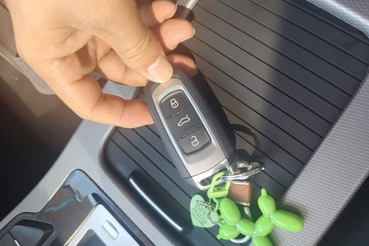 Used Geely Auto Emgrand GL 2019 1.4T CVT Prestige Smart Edition Vehicle Key