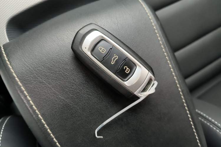 Used Geely Auto Emgrand GL 2019 1.4T CVT Elite Smart Edition Vehicle Key
