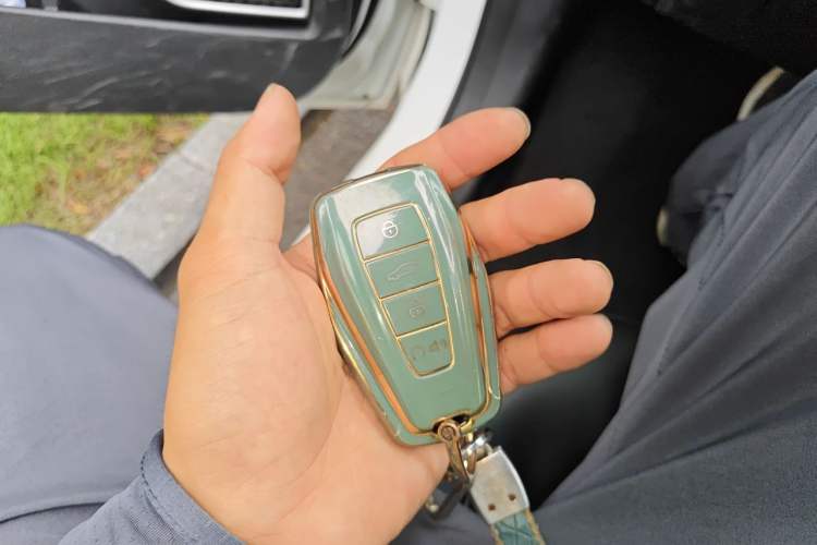Used Geely Auto Emgrand GL 2019 1.4T CVT Elite Smart Edition Vehicle Key
