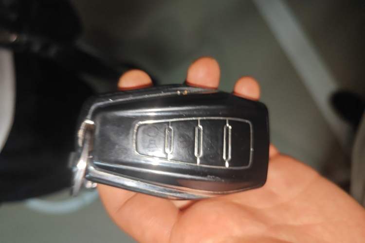 Used Geely Auto Emgrand GL 2019 1.5T DCT Elite Smart Edition Vehicle Key