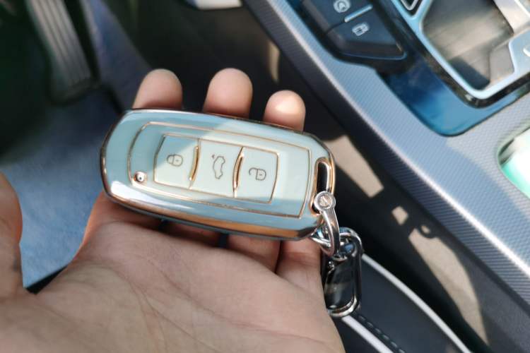 Used Geely Auto Emgrand GL 2019 1.4T CVT Elite Smart Edition Vehicle Key