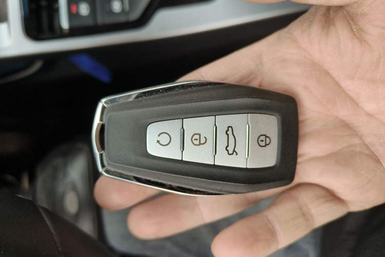 Used Geely Auto Emgrand GL 2019 1.4T CVT Elite Smart Edition Vehicle Key