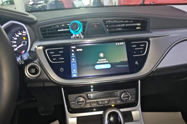 Used Geely Auto Emgrand GL 2019 1.4T CVT Elite Smart Edition Audio And AC Panel