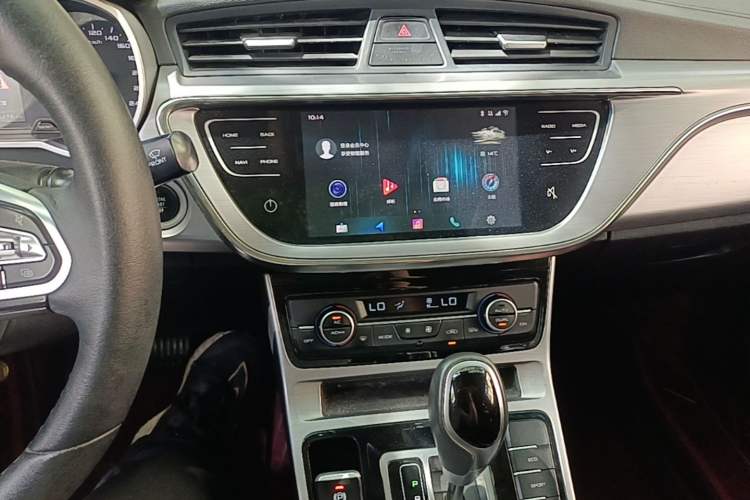 Used Geely Auto Emgrand GL 2019 1.4T CVT Elite Smart Edition Audio And AC Panel