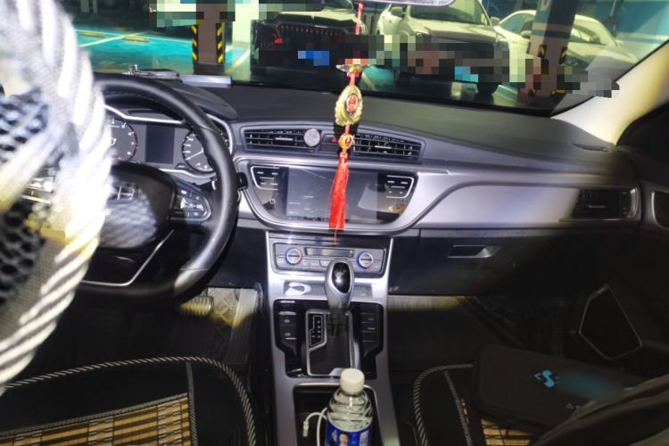Used Geely Auto Emgrand GL 2019 1.4T CVT Elite Smart Edition Center Console